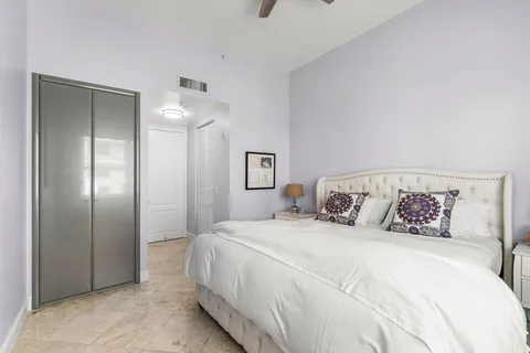 $6,000 | 99 Southeast Mizner Boulevard, Unit 543, Boca Raton, FL 33432