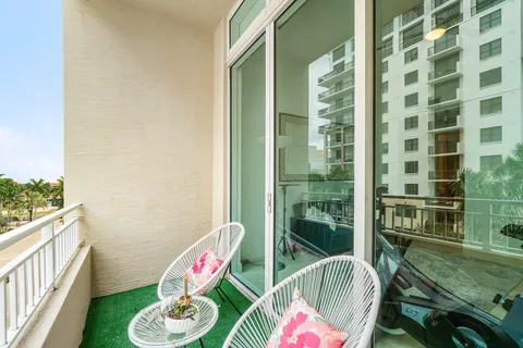 $6,000 | 99 Southeast Mizner Boulevard, Unit 543, Boca Raton, FL 33432