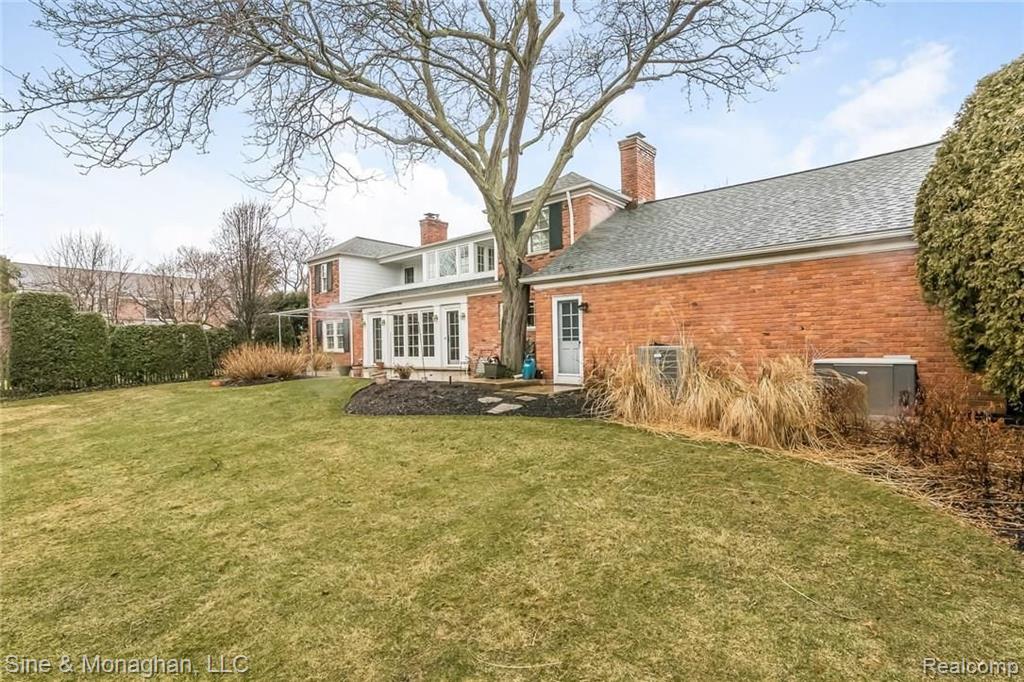 24 Warner Road Grosse Pointe Farms, MI 48236 - Photo 50 of 56