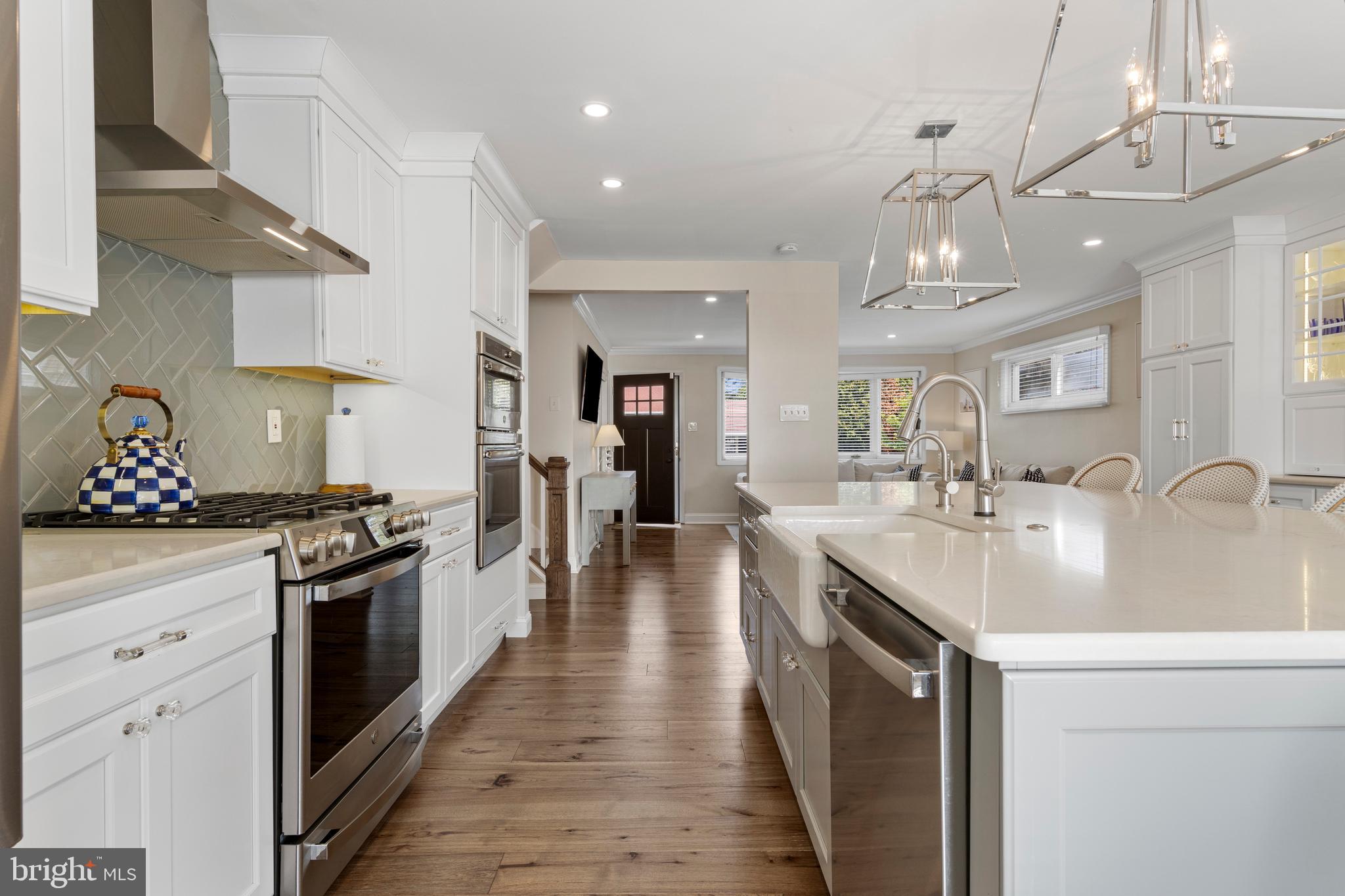 329 Williams Road Bryn Mawr, PA 19010 - Photo 13 of 61 wall oven and range/oven