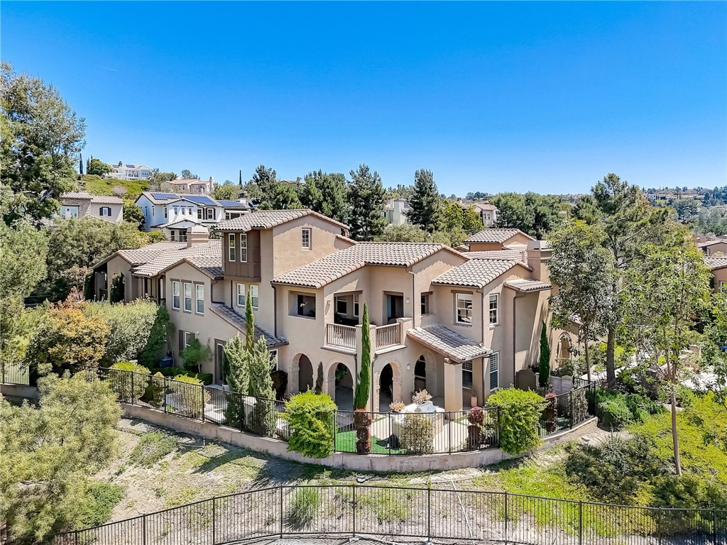 7 Tuscany Ladera Ranch, CA 92694 - Photo 29 of 39 an aerial view of multiple houses