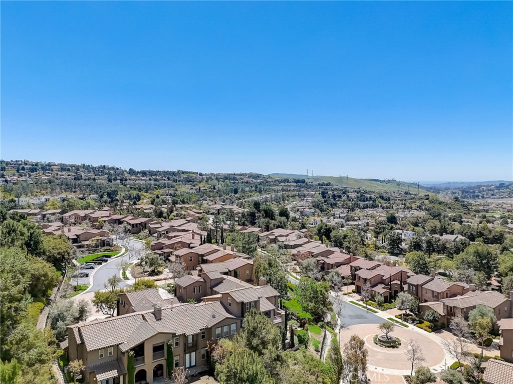 7 Tuscany Ladera Ranch, CA 92694 - Photo 38 of 39 an aerial view of multiple house