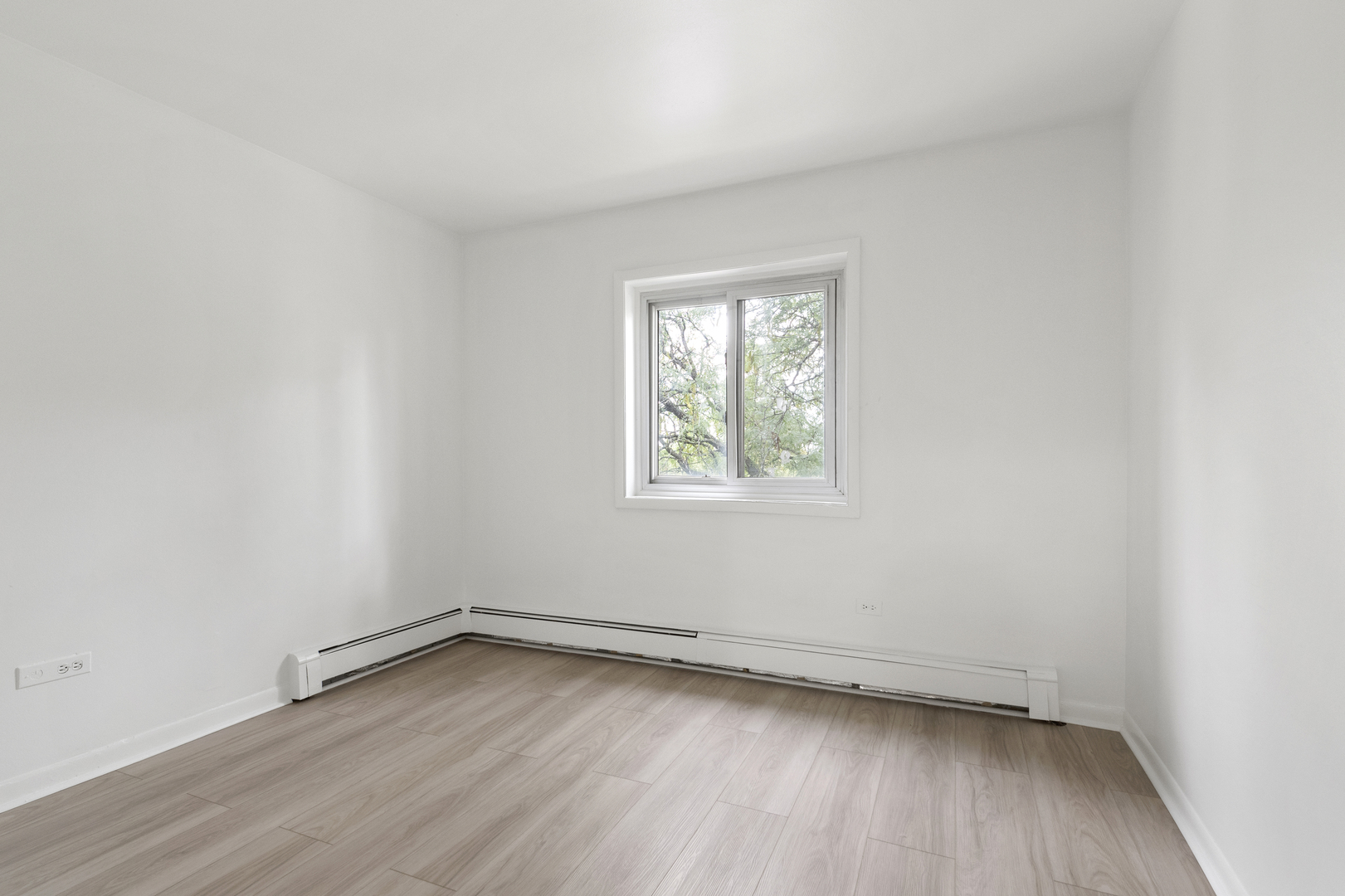 1133 South Finley Road, Unit 402 Lombard, IL 60148 - Photo 8 of 19 Gallery Image 8