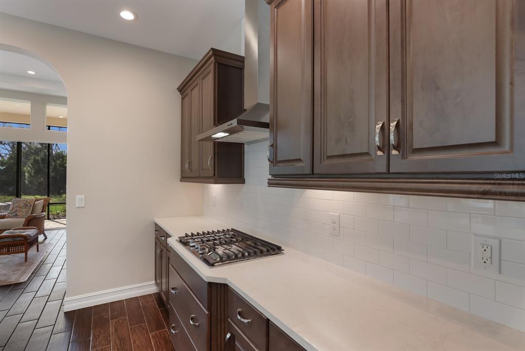 2402 Starwood Court Lakewood Ranch, FL 34211 - Photo 16 of 71