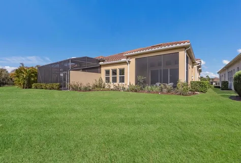 $525,000 | 2402 Starwood Court, Lakewood Ranch, FL 34211