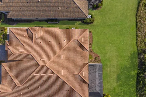 $525,000 | 2402 Starwood Court, Lakewood Ranch, FL 34211