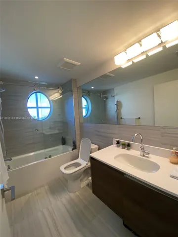 $1,350,000 | 301 Altara Avenue, Unit 701, Coral Gables, FL 33146