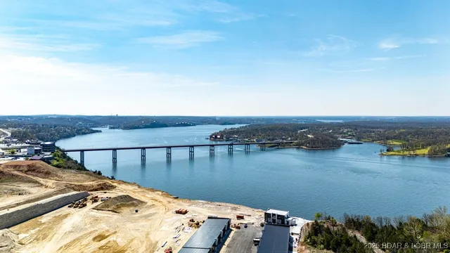 $369,900 | 100 Blue Heron Hill Lane, Unit 108, Lake Ozark, MO 65049