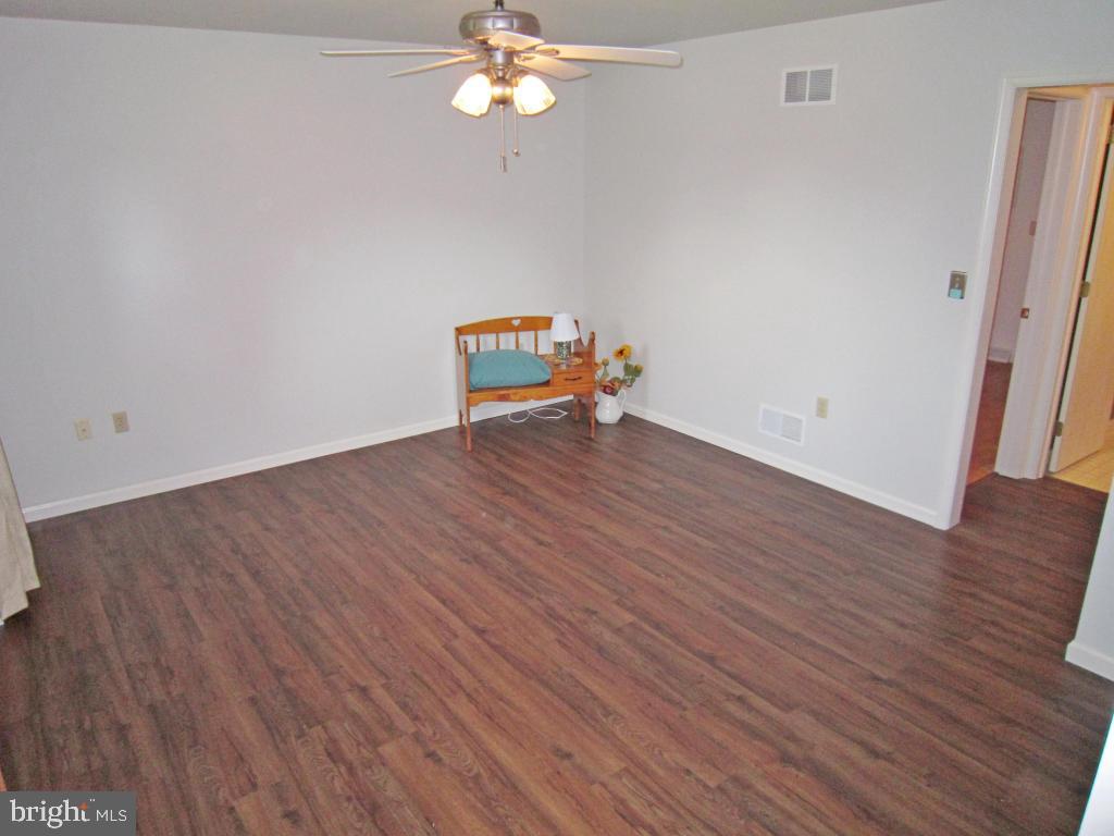 13 Cowpath Denver, PA 17517 - Photo 6 of 24 Gallery Image 6