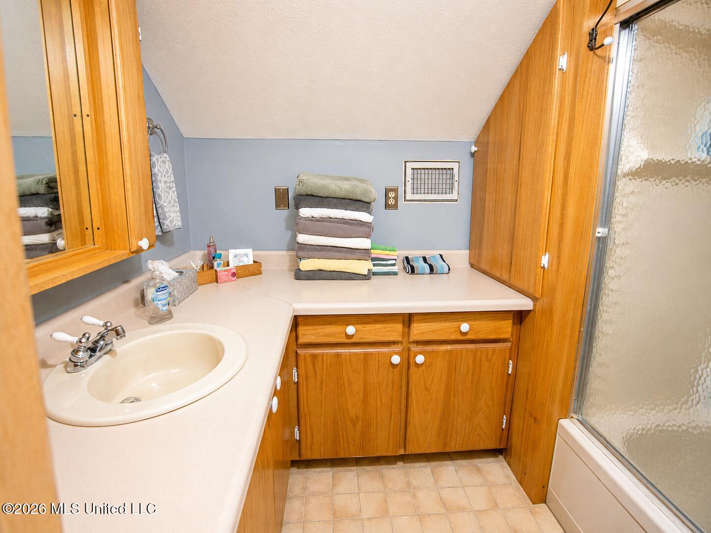 8454 Anding Oil City Road Bentonia, MS 39040 - Photo 22 of 25 HDR 8