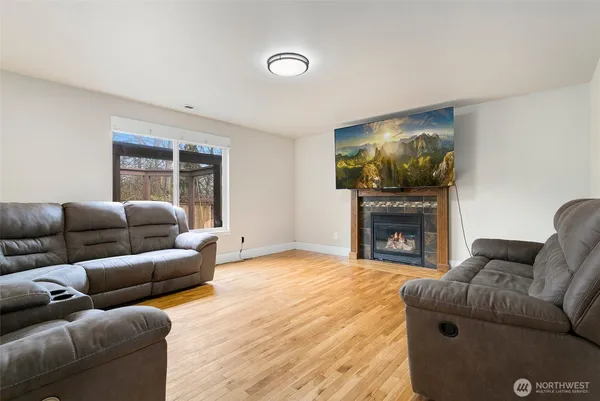 $665,000 | 11515 138th St Court East, Puyallup, WA 98374