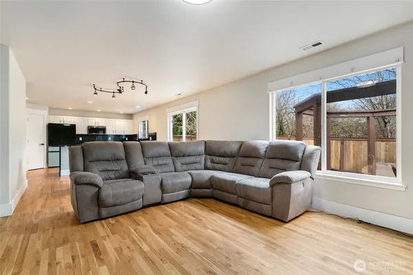 $665,000 | 11515 138th St Court East, Puyallup, WA 98374