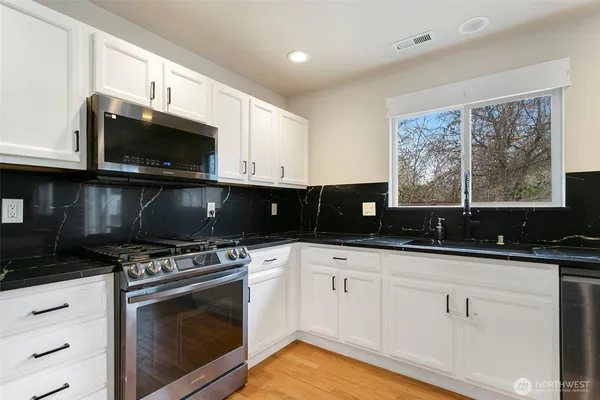 $665,000 | 11515 138th St Court East, Puyallup, WA 98374