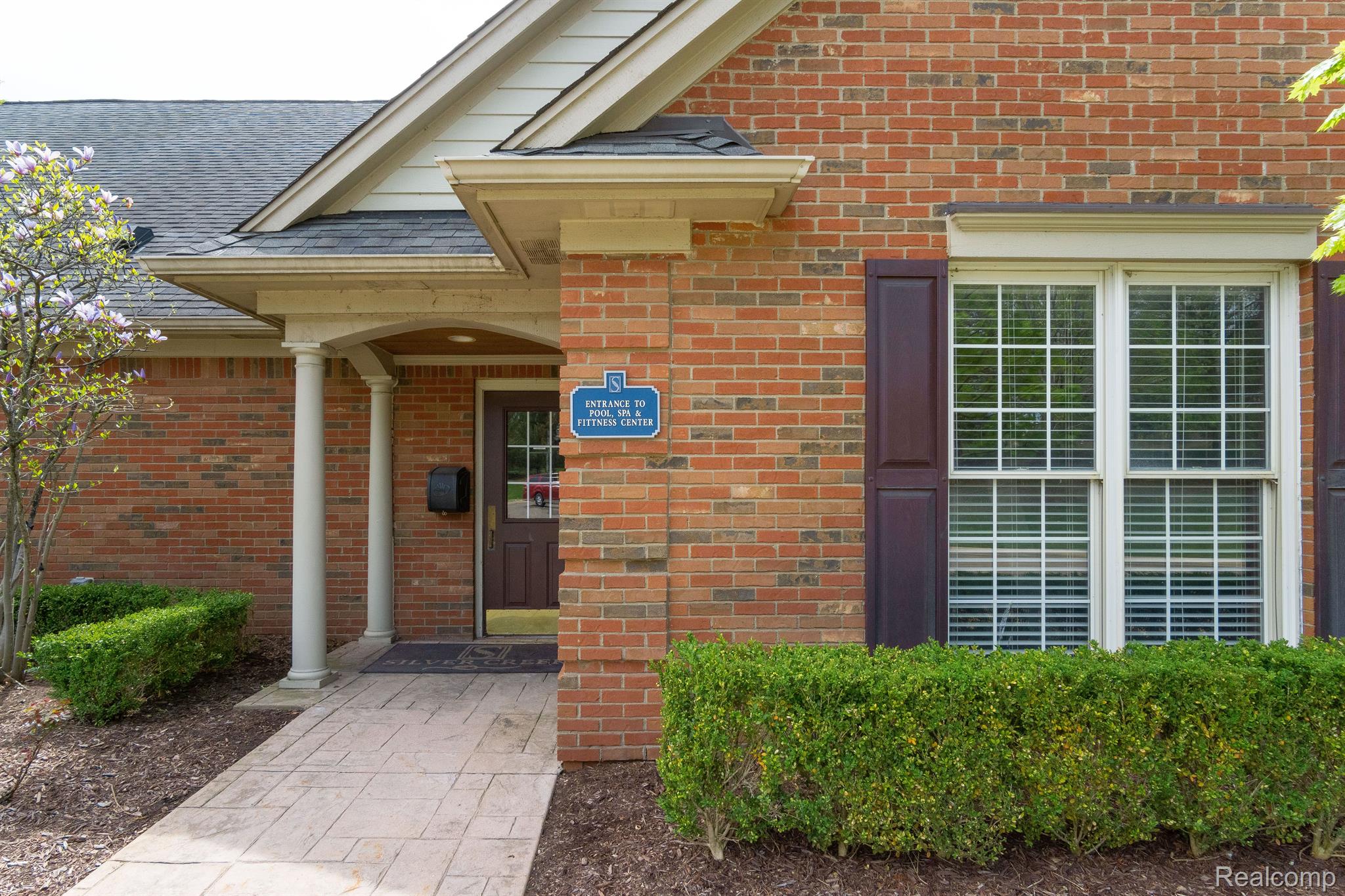 5290 Brookemonte Circle Rochester, MI 48306 - Photo 39 of 43 Gallery Image 39