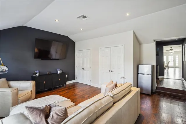 $2,000 | 608 Tullulah Avenue, River Ridge, LA 70123