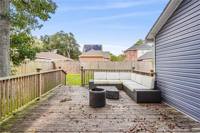 $2,000 | 608 Tullulah Avenue, River Ridge, LA 70123