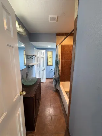$1,950 | 1227 West Avenue Avenue East, Garland, TX 75040