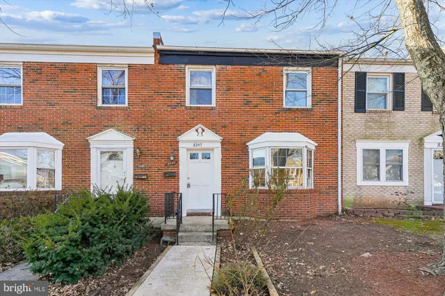 $385,000 | 8347 Irongate Way, Manassas, VA 20109