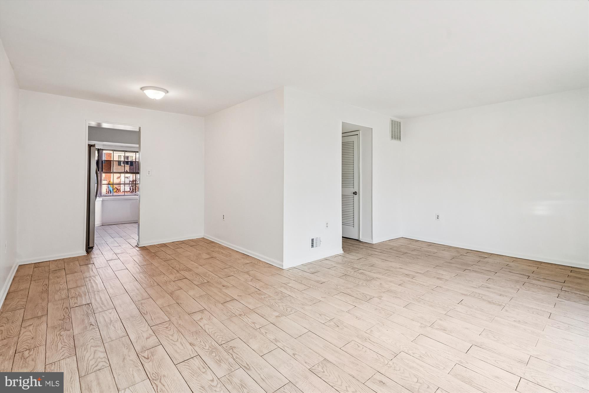 8347 Irongate Way Manassas, VA 20109 - Photo 6 of 42 a view of an empty room