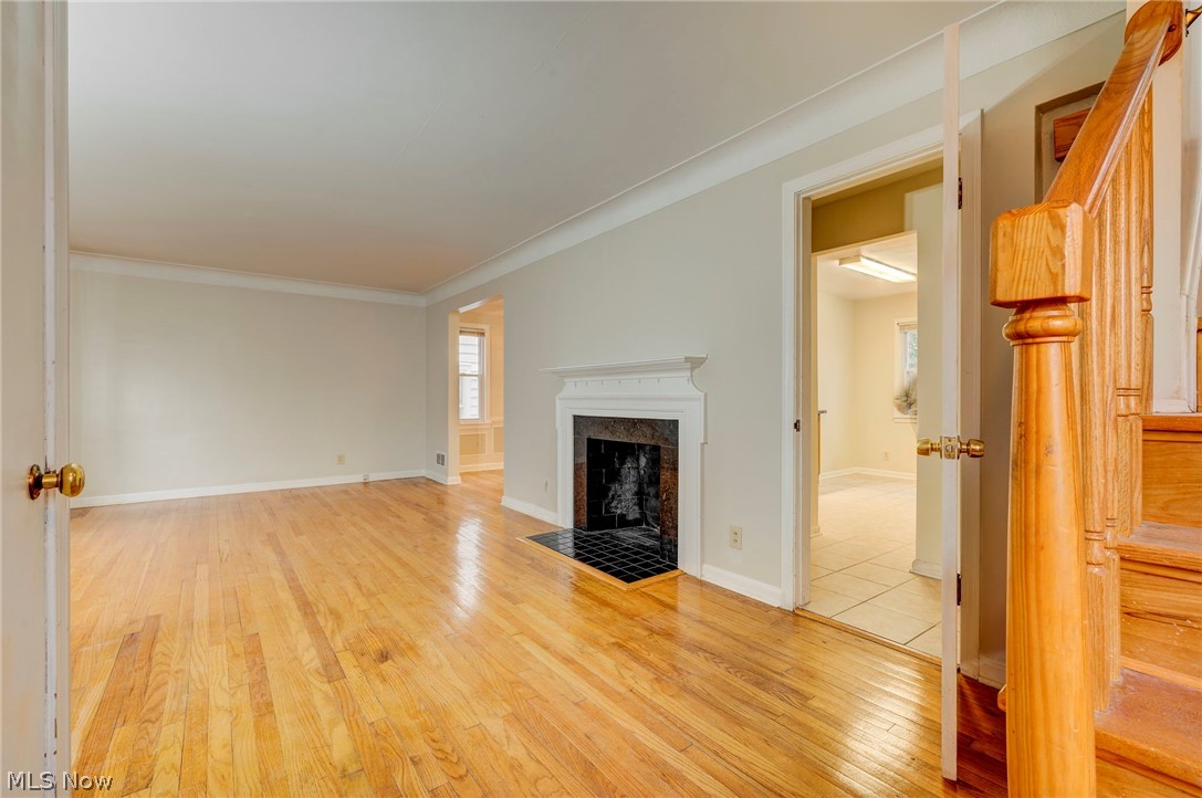 1163 Haselton Road Cleveland Heights, OH 44121 - Photo 2 of 34 Living Room