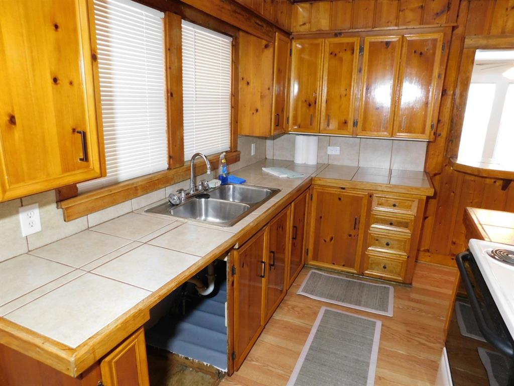 105 2nd Street Northwest Springhill, LA 71075 - Photo 15 of 37