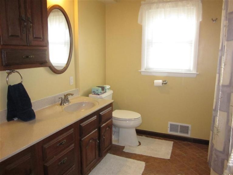 7033 Ravine Road Kalamazoo, MI 49009 - Photo 12 of 23 Additional Photo