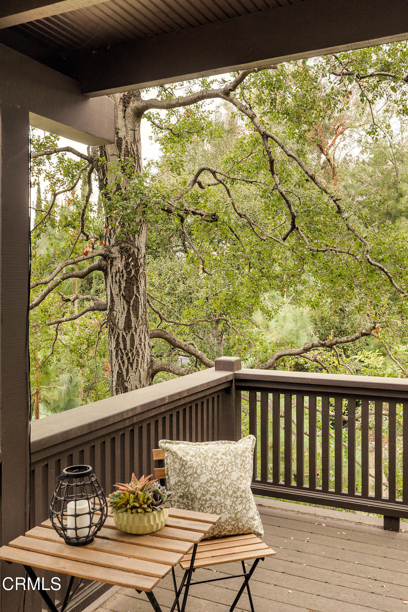 455 La Loma Road Pasadena, CA 91105 - Photo 7 of 21 a balcony with wooden floor