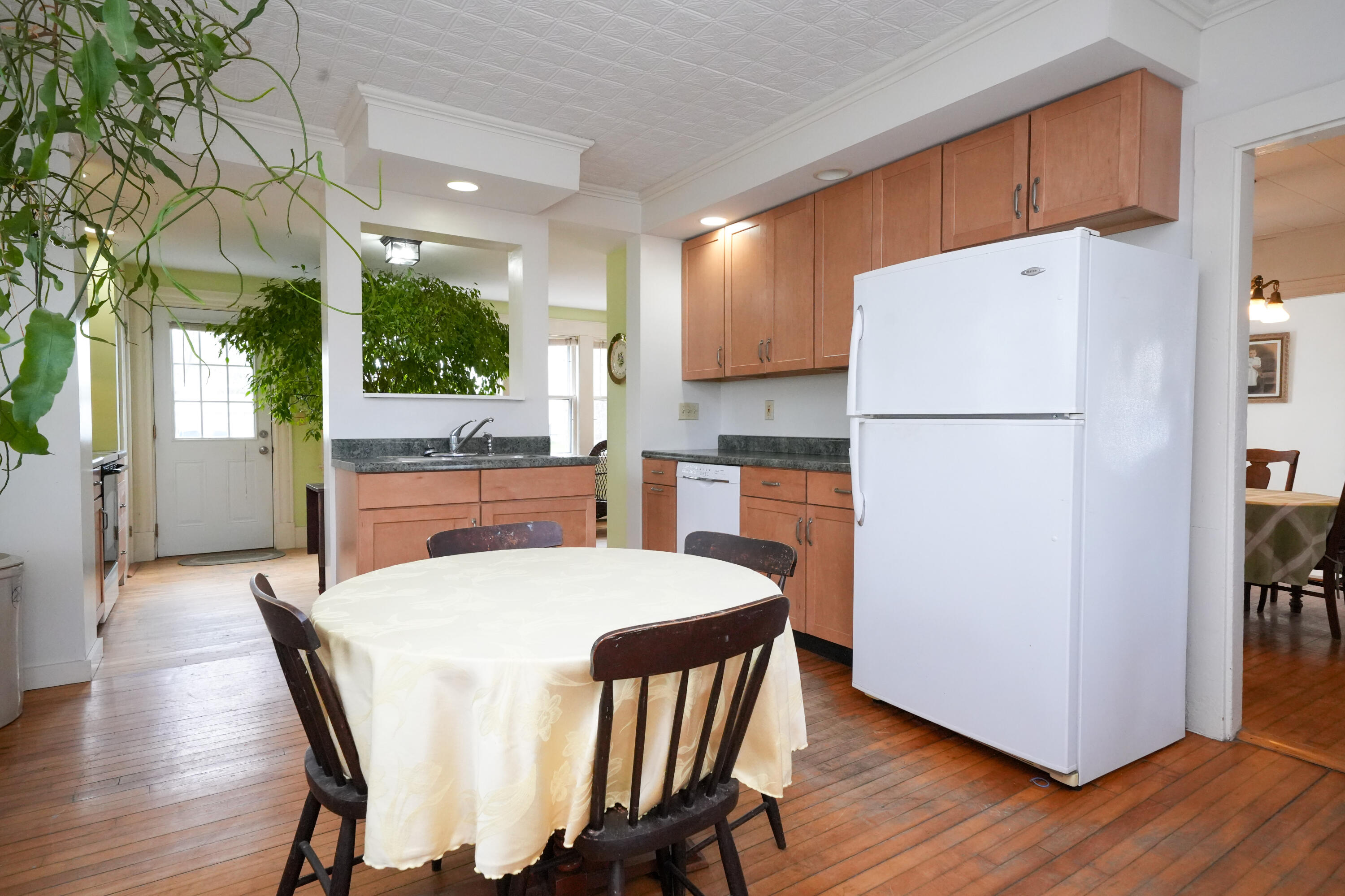 59 Wing Street Bangor, ME 04401 - Photo 11 of 29 Dining Room