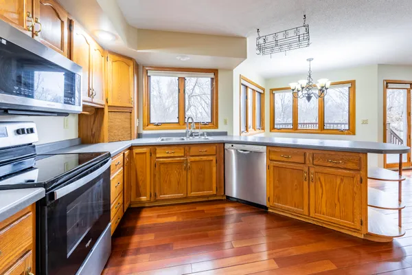 $649,900 | 715 Lee Drive, West Salem, WI 54669