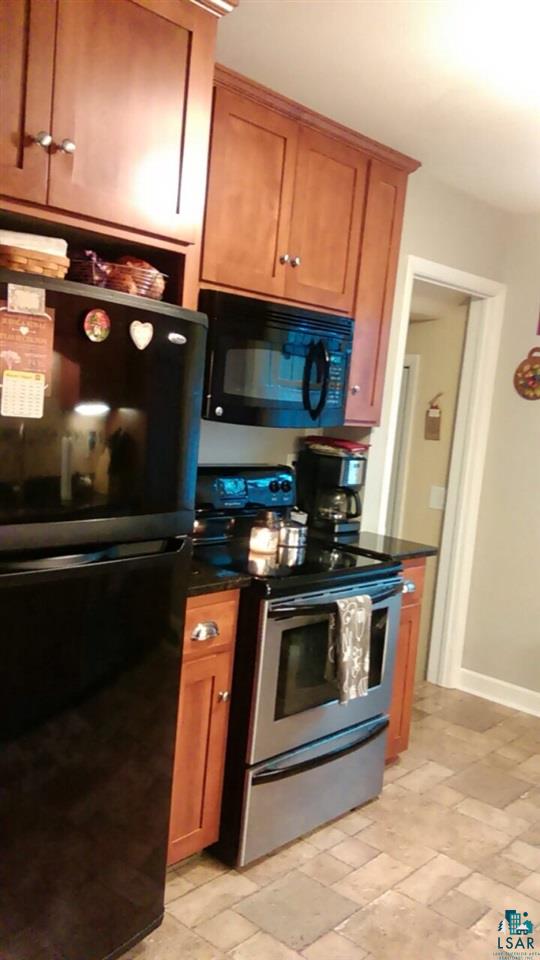 5047 London Road Duluth, MN 55804 - Photo 7 of 24 Kitchen