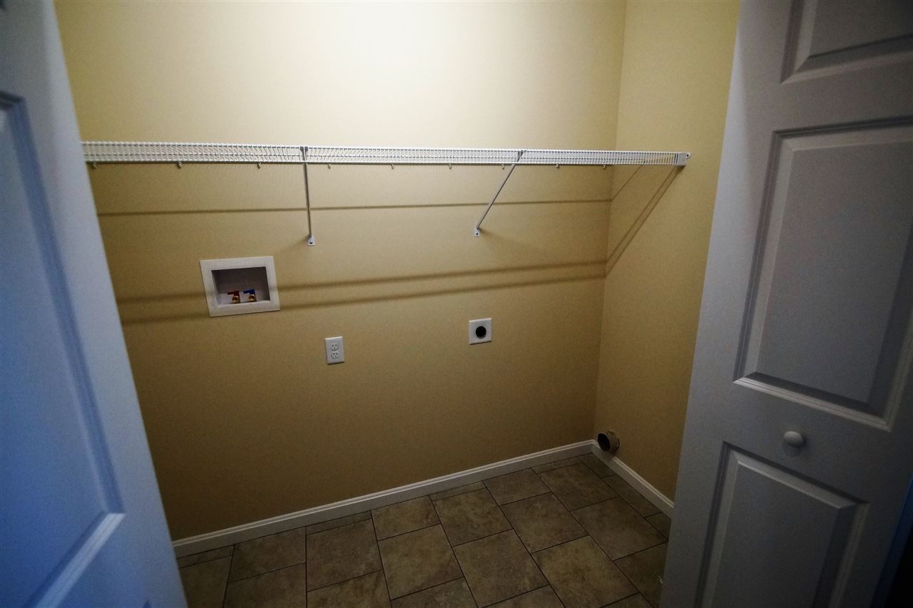 63 Lane Road Raymond, NH 03077 - Photo 5 of 35 Gallery Image 5