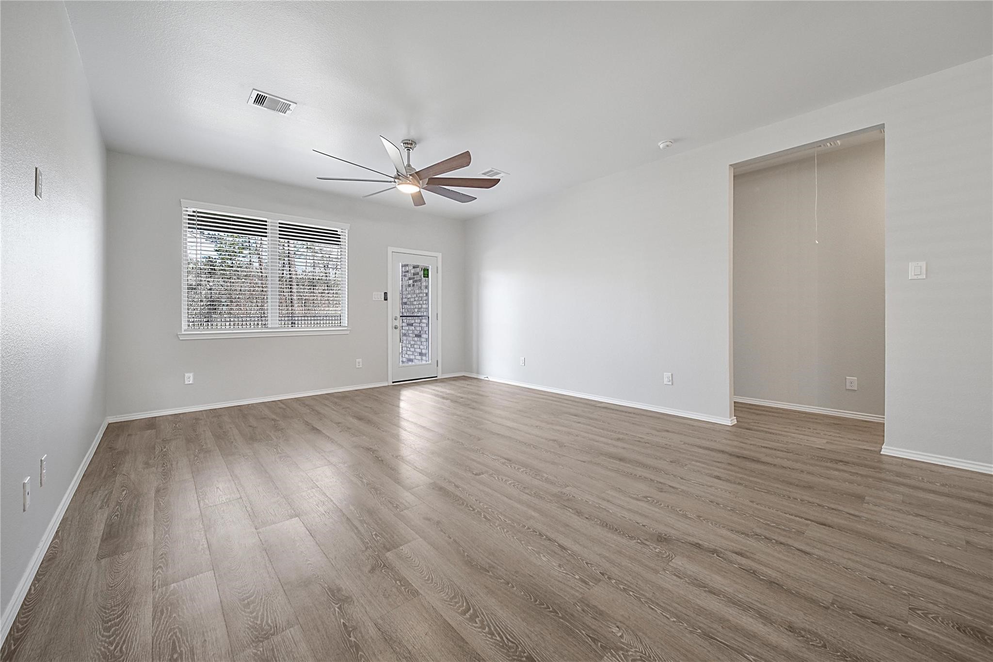 9295 Inland Leather Lane Conroe, TX 77385 - Photo 15 of 35