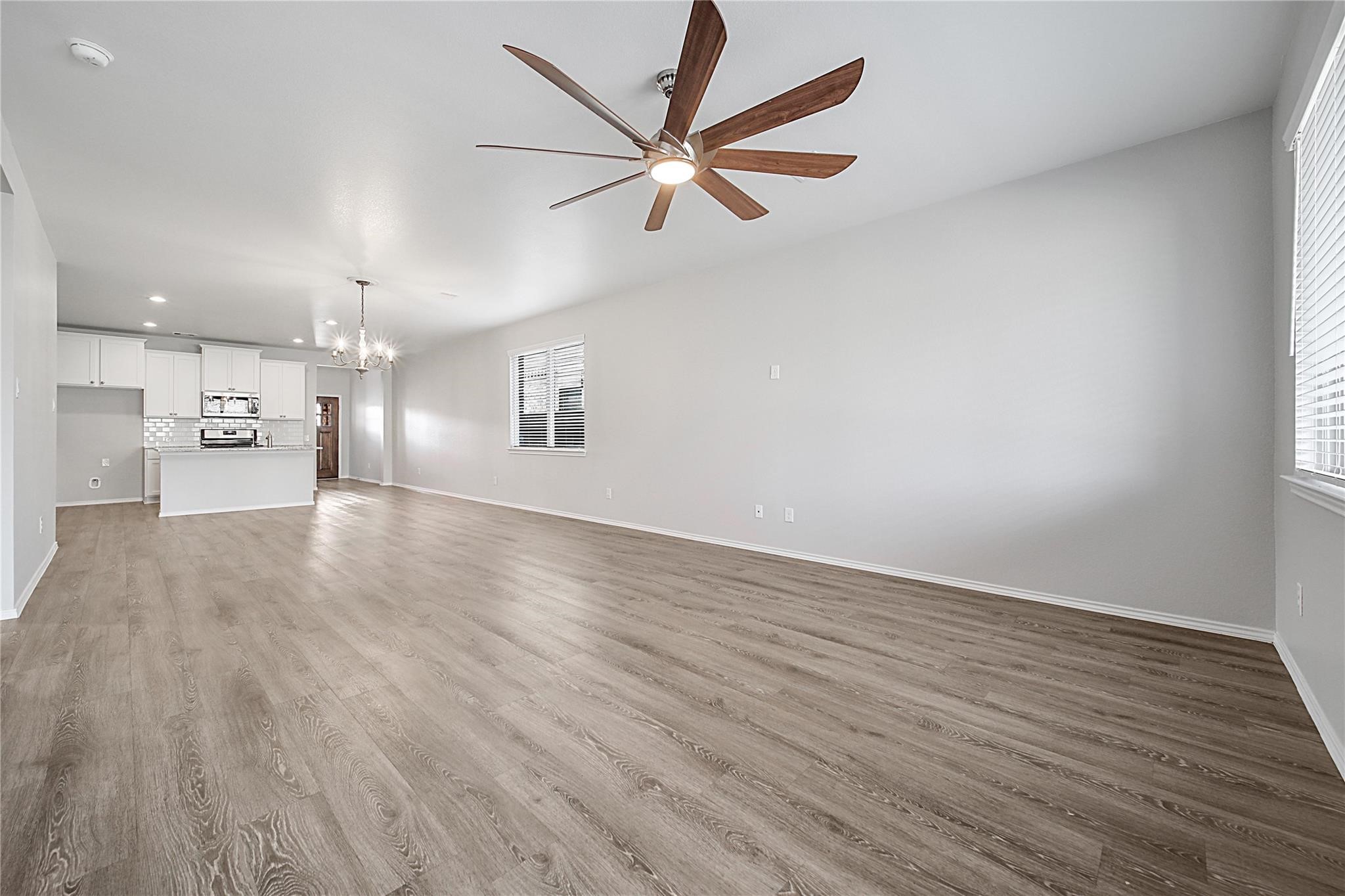 9295 Inland Leather Lane Conroe, TX 77385 - Photo 5 of 35