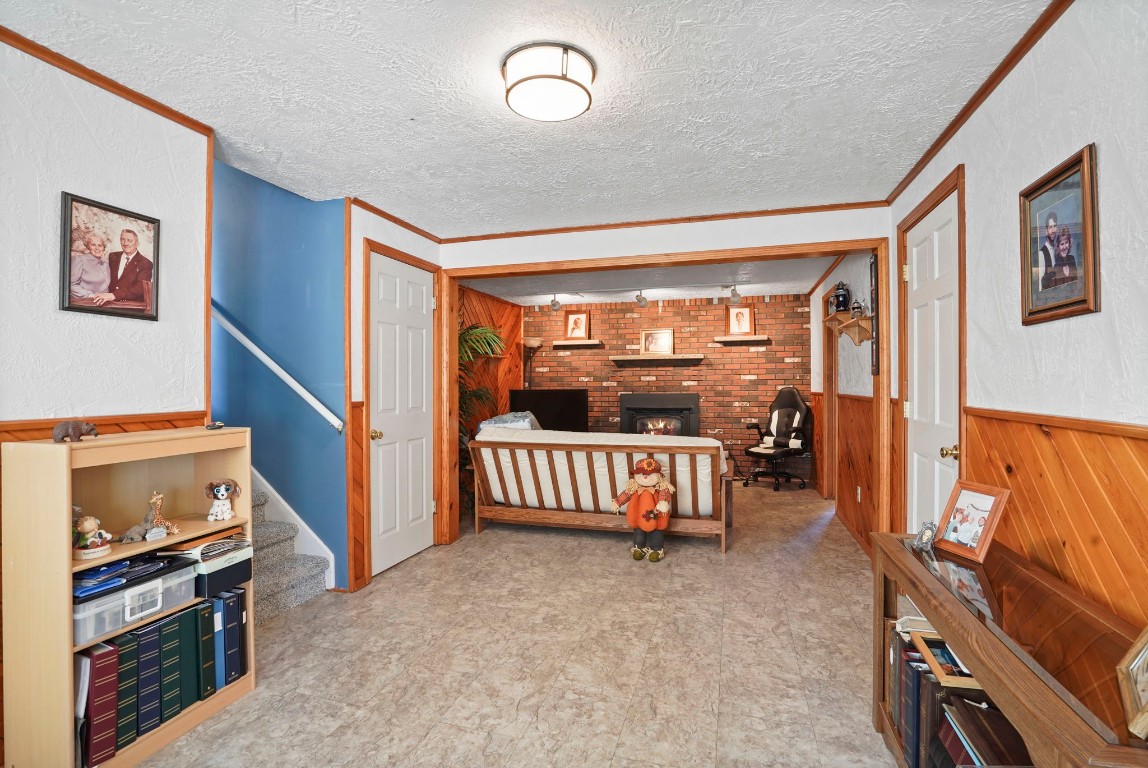 121 Pine Knoll Road Endicott, NY 13760 - Photo 5 of 31