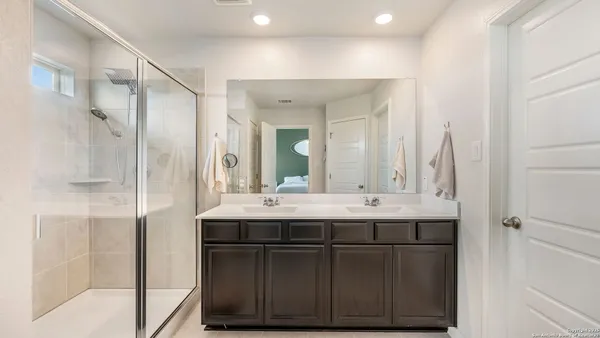 $2,350 | 9521 Dak Avenue, San Antonio, TX 78254