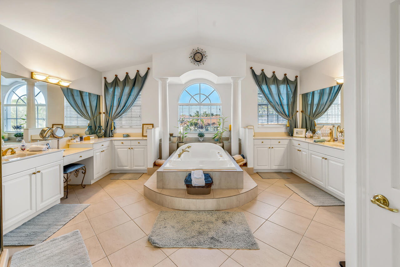 11913 Preservation Lane Boca Raton, FL 33498 - Photo 15 of 55 23-MBR-Bathroom