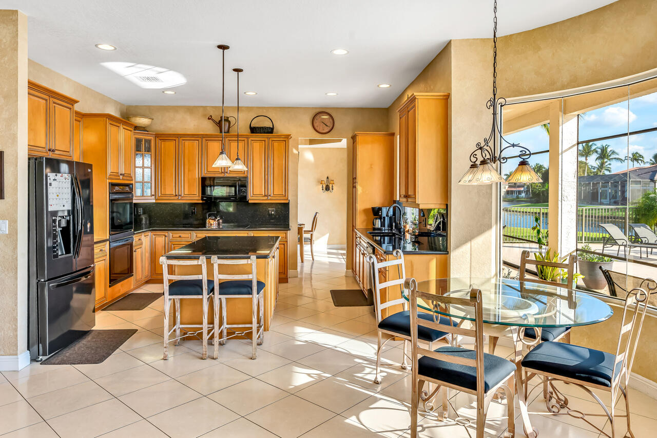 11913 Preservation Lane Boca Raton, FL 33498 - Photo 9 of 55 9-KItchen