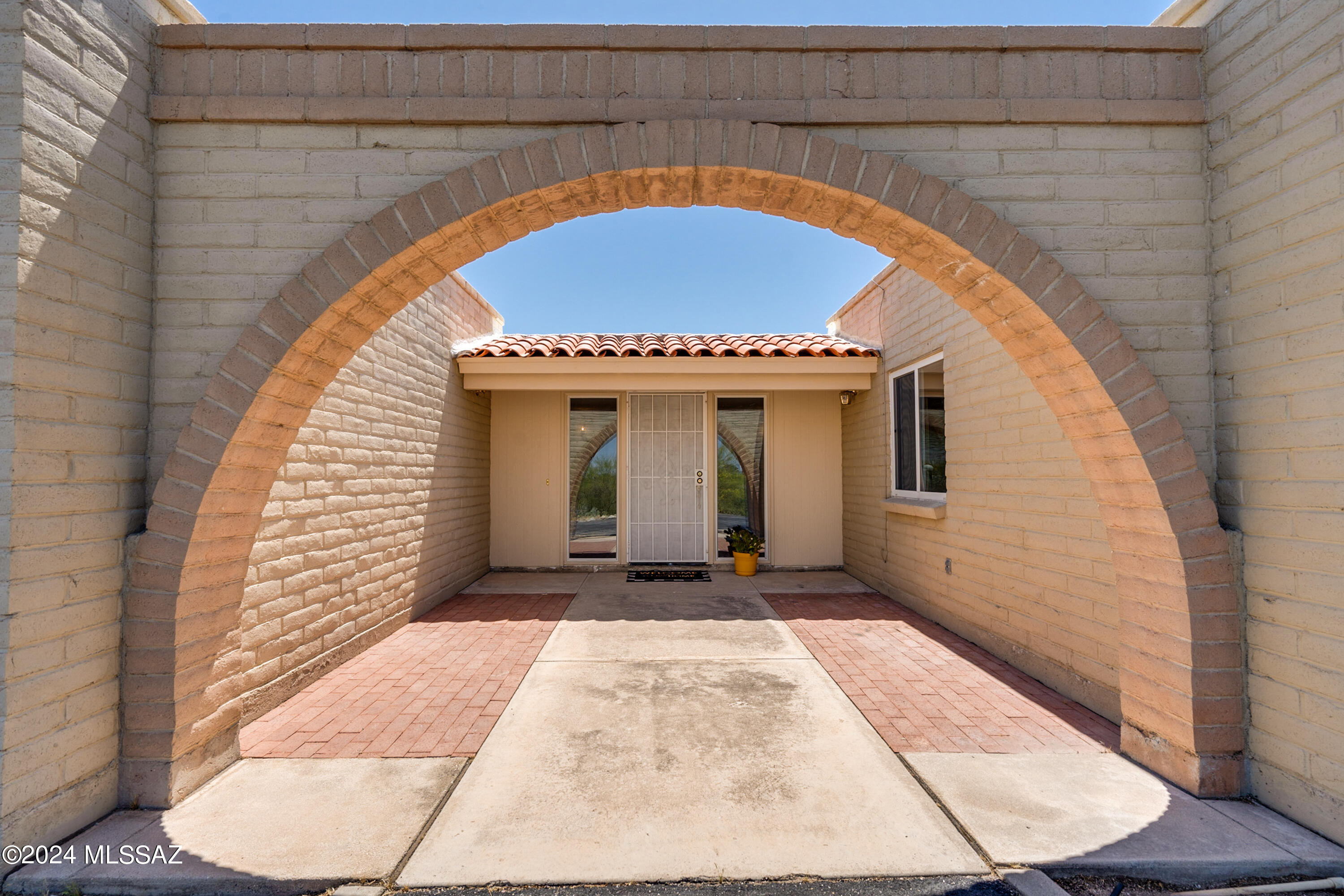 6622 North Montebella Road Tucson, AZ 85704 - Photo 2 of 45 Welcome Home
