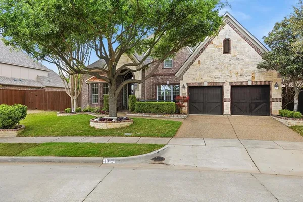 $729,900 | 1913 Esparanza Court, Allen, TX 75013