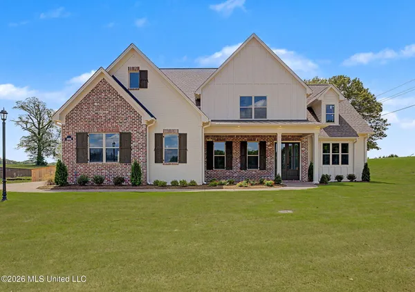 $649,000 | 2035 Livingston Way, Hernando, MS 38632