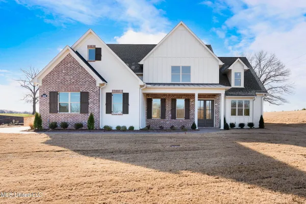 $682,500 | 2035 Livingston Way, Hernando, MS 38632