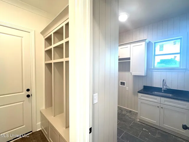 $682,500 | 2035 Livingston Way, Hernando, MS 38632