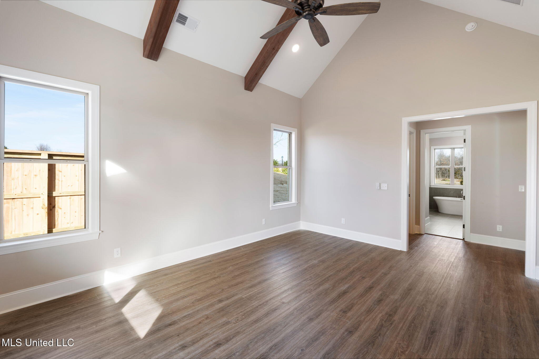 2035 Livingston Way Hernando, MS 38632 - Photo 18 of 43 Primary Bedroom c