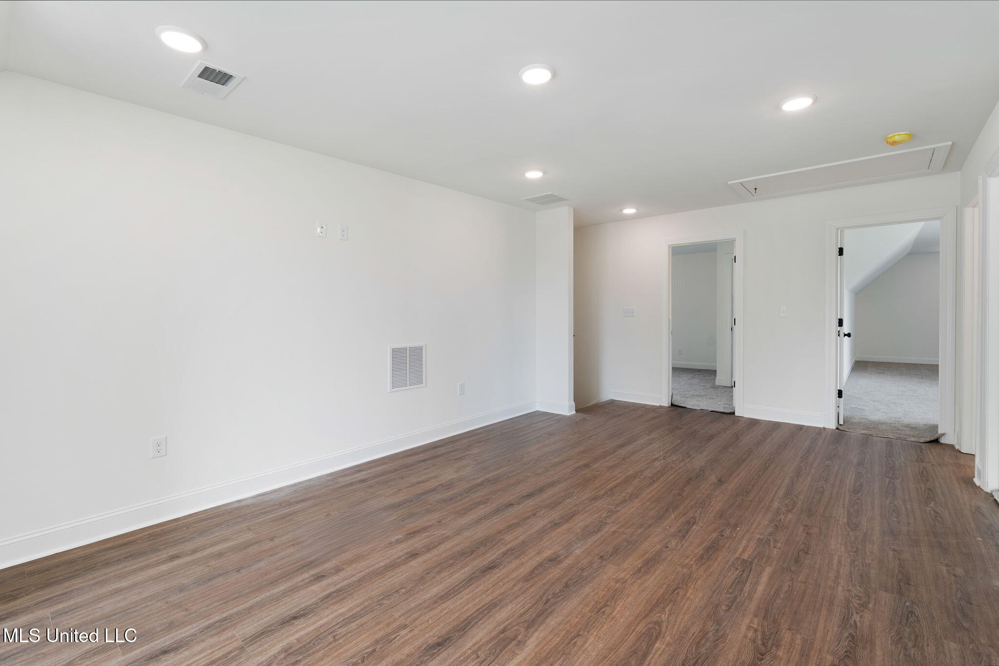 2035 Livingston Way Hernando, MS 38632 - Photo 30 of 43 Multi-Purpose Loft b