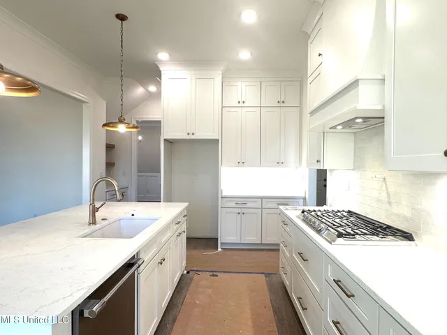 $682,500 | 2035 Livingston Way, Hernando, MS 38632