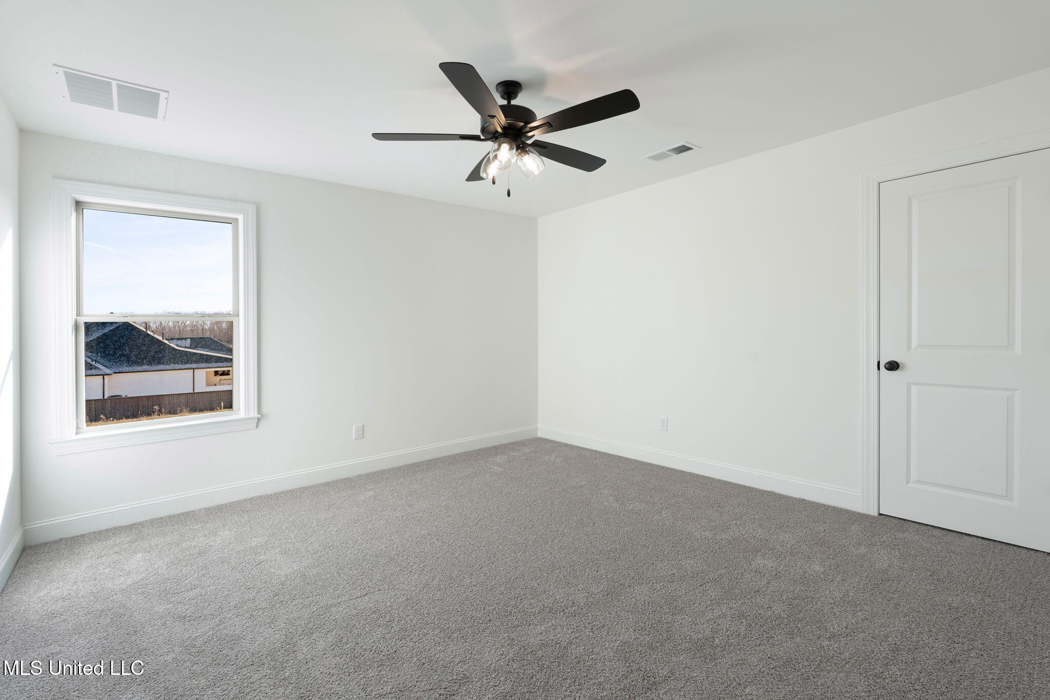 2035 Livingston Way Hernando, MS 38632 - Photo 33 of 43 Bedroom 4