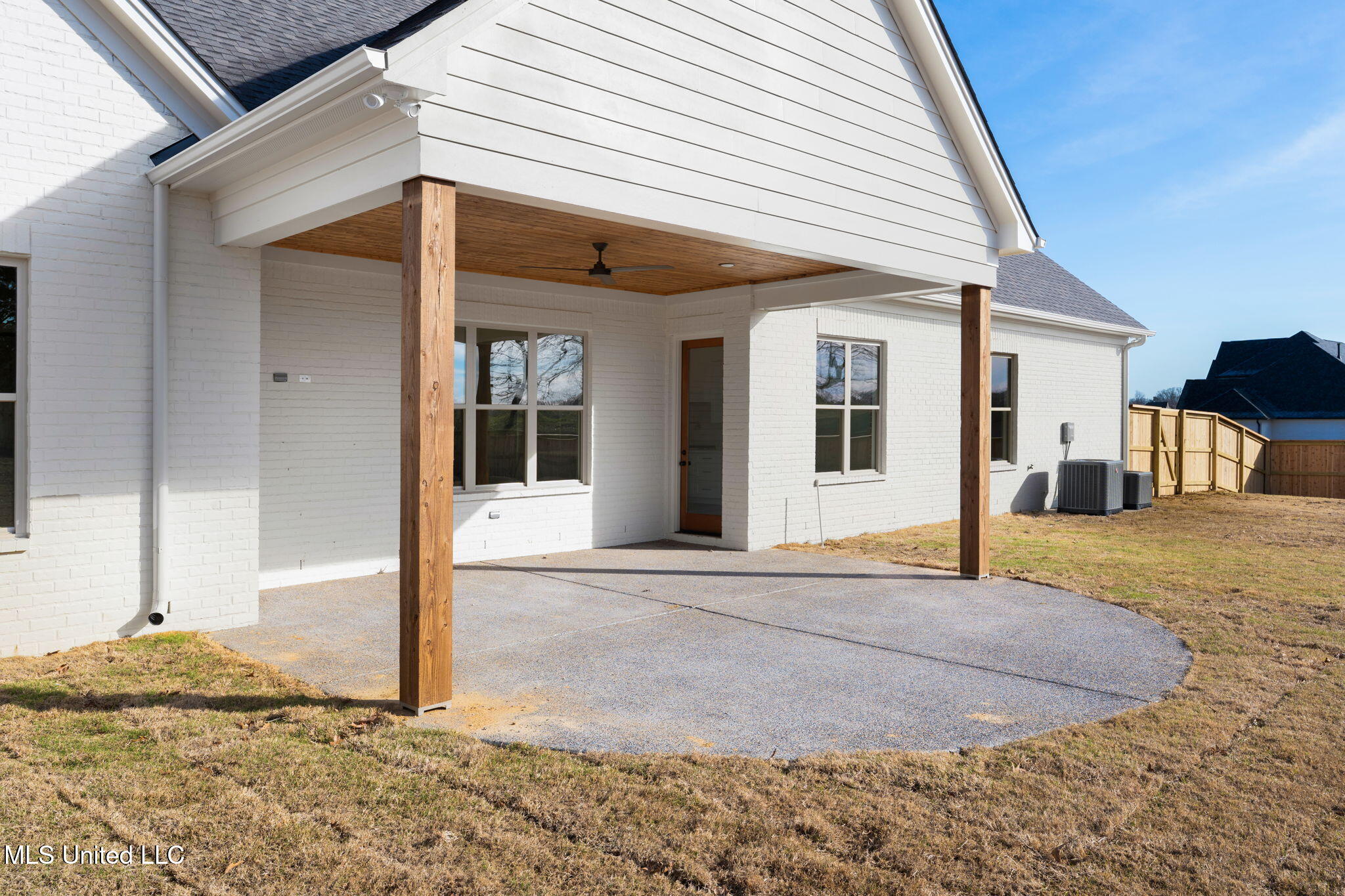 2035 Livingston Way Hernando, MS 38632 - Photo 37 of 43 Rear Covered Porch