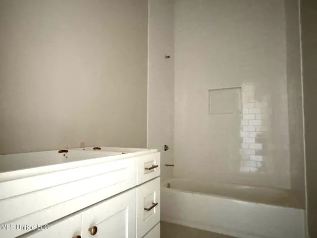 $682,500 | 2035 Livingston Way, Hernando, MS 38632