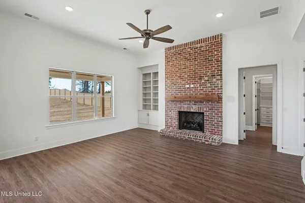 $682,500 | 2035 Livingston Way, Hernando, MS 38632