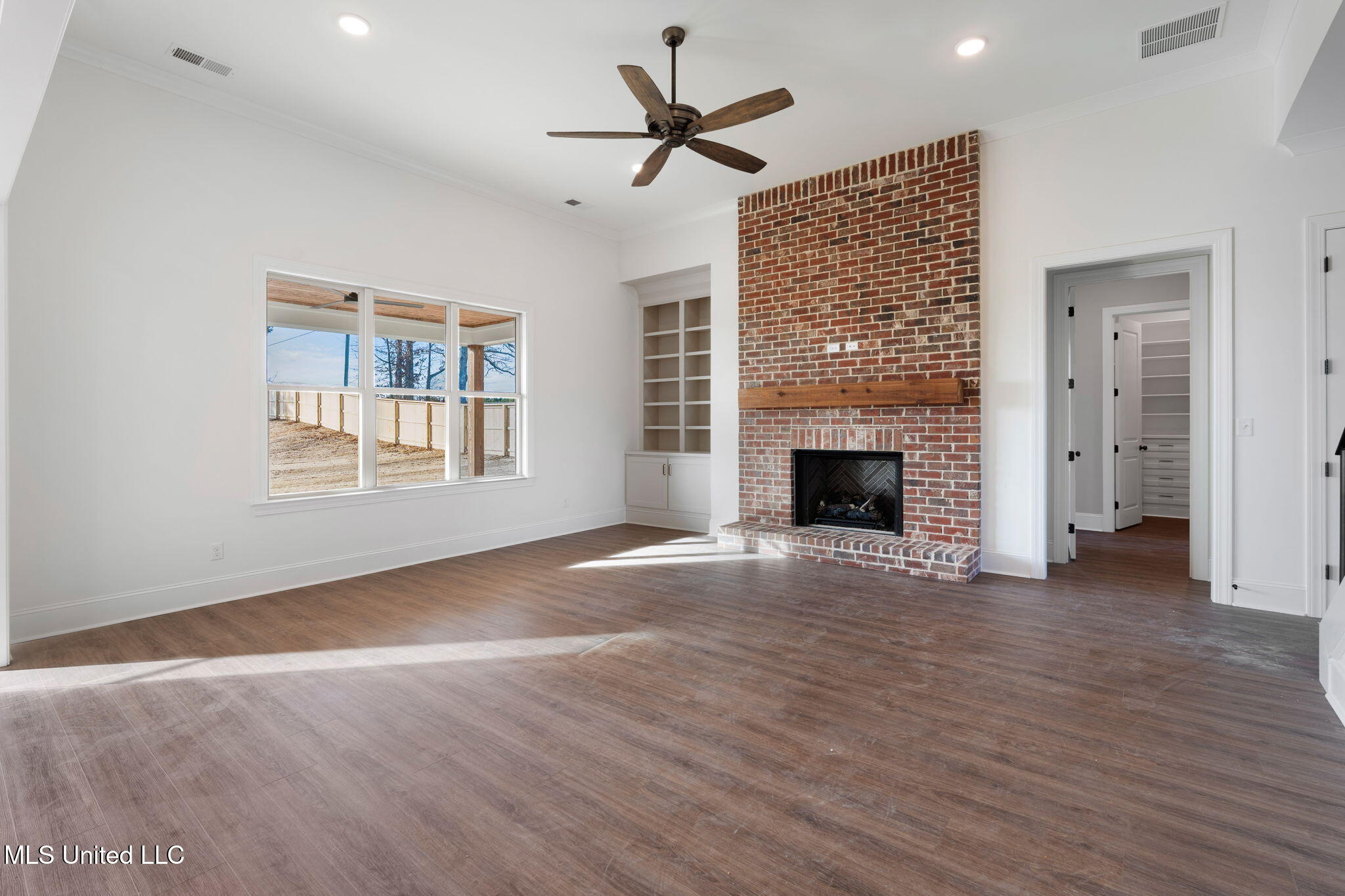 2035 Livingston Way Hernando, MS 38632 - Photo 8 of 43 Great Room a